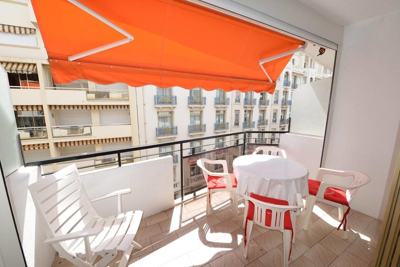 Hôtel 20 Rue Latour-Maubourg à Cannes Extérieur photo